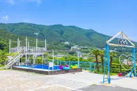 Geoje Island Harakeke Pension (New Swimming Pool Open)