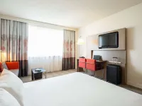 Novotel Brussels City Centre Hotels near Place Sainte-Catherine