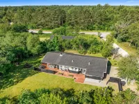 "Arny" - 1.5km from the Sea