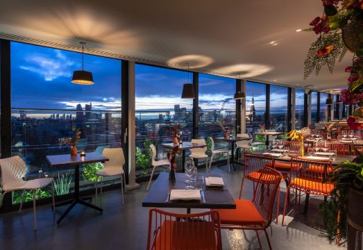 어셈블리 레스터 스퀘어