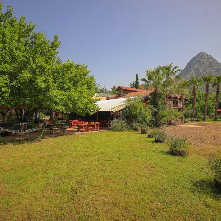 Yavuz Motel Adrasan