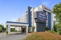 Hampton Inn & Suites Burlington Hôtels à : 
