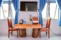 Quốc Hùng Hotel Hotel di Phường An Xuân