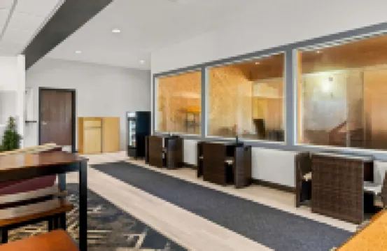 Americas Best Value Inn Tahquamenon Country