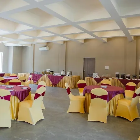 The Shiv Nautica Hotel Отели в г. Мандра