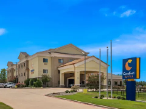 Comfort Suites Lindale リンデールのホテル