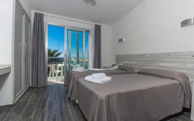 Smartr Maspalomas Corinto Hotels near Sioux City Park San AUGUSTIN