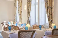 PortoBay Serra Golf Hotels in Canical