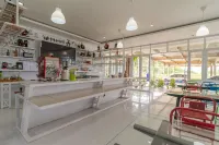 RedDoorz Plus @ Vantas Hotel Parbaba Hotel a Pangururan