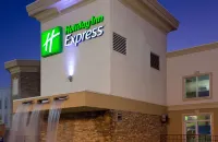 Holiday Inn Express Wisconsin Dells Hotels near Driftless Glen Distillery