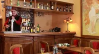 Hotel de La Paix - ที่มีบาร์