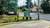 Evergreen Inn & Suites Portland