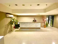 Mauna Youth Hostel Hotels in Batuceper