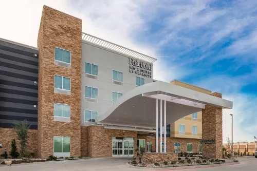Fairfield Inn & Suites Fort Worth Southwest at Cityview - 3-Star
