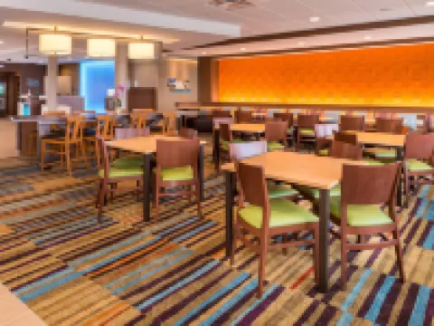 Fairfield Inn & Suites Huntington Hotels in Cabell County