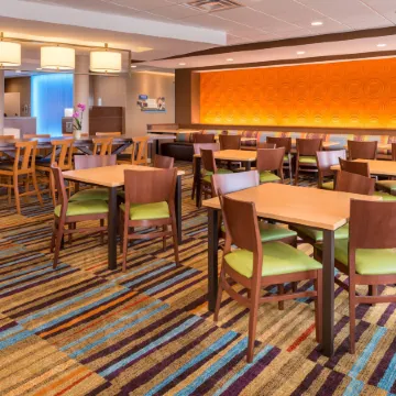 Fairfield Inn & Suites Huntington