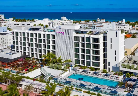 Moxy Miami South Beach