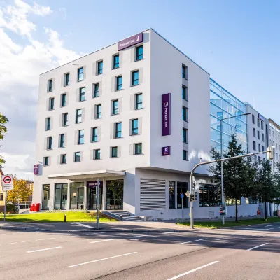 Premier Inn Stuttgart Feuerbach Hoteles cerca de Museo Mercedes-Benz