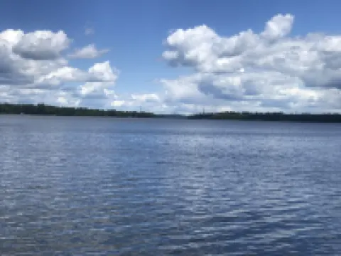 Lakeside Lodge Vacation Rental. See discounts below for less than 12 people.