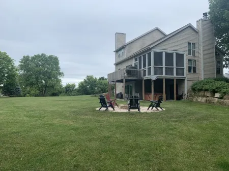 4BD, HOT TUB, GAME ROOM, FIREPIT, ACROSS FROM POOL