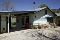 Private Cottage “Storybook Barn”