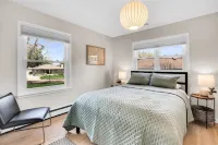 Benelo | Midcentury Modern Single-Level Home, 3 BR