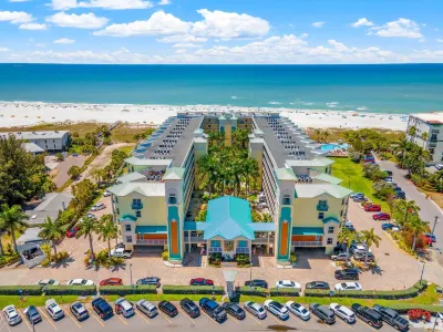 Coastal Beachfront Escape in Treasure Island!