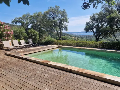 Propriété au Calme Avec Très Belle vue sur Saint Tropez