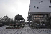 Moolchand Resorts Hotels in Jhangirpur