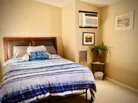 Welcome to the River House! Bright peaceful desert/river home. Hotels near Colorado River