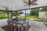 4 Bed, Hot Tub, Private Miami Home