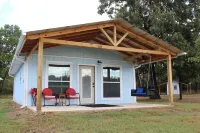 Escape To Nature’s Embrace: Uncle Joe's Creek Retreat - Ruby's Cabin Hotels in Pushmataha County