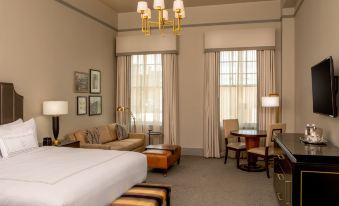 The Virginian Lynchburg, Curio Collection by Hilton