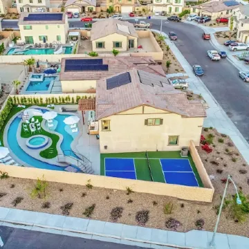 Lazy River, Pickleball, Gameroom, Fun in the desert!