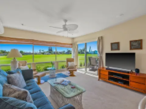 Kauai Paradise: oceanview 2-bedroom condo with AC and private lanai Hotels in Princeville