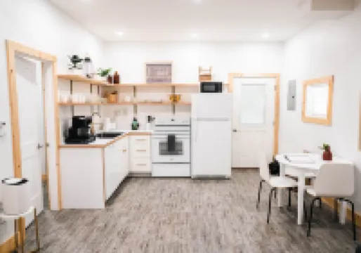 Cozy 1 BD rental home in Historic Tree Streets