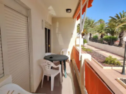 En Playa de Las Vistas. Veramar. Free Parking, Pool!