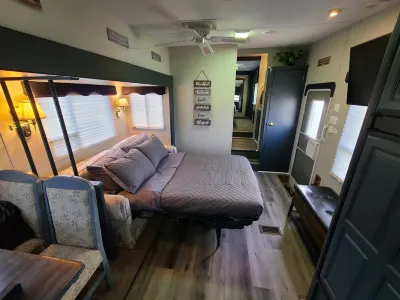 Cozy Camper down Wind Song: In the Black Hills