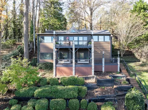 "Last Cove Lodge" A totally reconstructed 1950's fishing cabin. Very unique