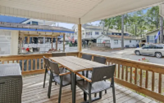 The Saltwater Cottage-Golf Cart & Linens Included in Ocean Lakes