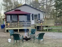 Spacious country house near lakes and skiing, convenient to downtown Bridgton.
