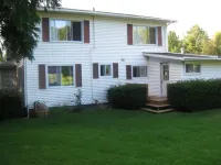 Cozy winter retreat + beautiful view + Indoor Outdoor Fireplace + Pool Table