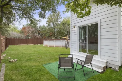 Luxury Tiny Home with Private pool & Lake Access