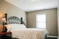 Peaceful, lakefront house on Guist Creek Lake/ Shelbyville-Bourbon Trail