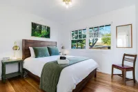 Alder House: Single Level Home in the Dundee Hills