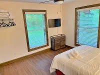 The Ocoee Casita - Less then 5 minutes from Lee University Hotels near Publix Super Market at Mouse Creek