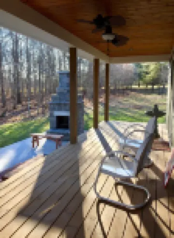 Tennessee Mountain Home in Beautiful Wooded Setting