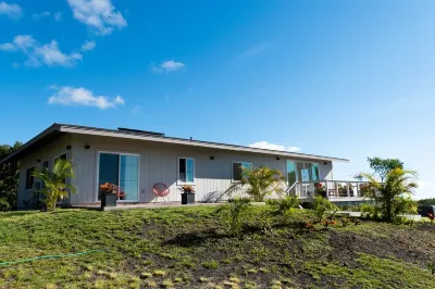 Makia View House / 3Bed + 2 Bath / Ocean Views 카우 포레스트 리저브 주변 호텔