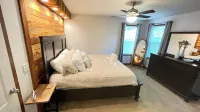 Logan, Ohio in the Heart of Hocking Hills, pool table, king size bed, Firepit Hotels near Hocking Hills Winery