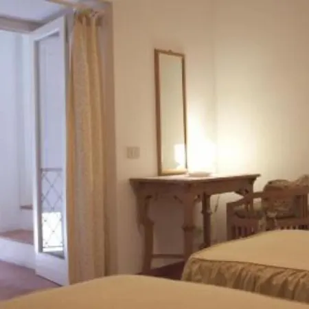 Positano: Casa Leucosia... in a wonderful ancient villa,in the heart of Positano